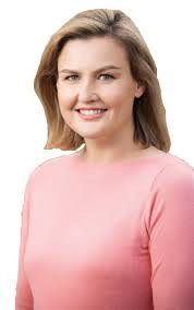 Kerry Laird's Instagram, Twitter & Facebook