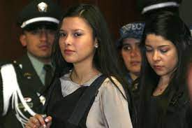 Comparta este artículola sala penal del tribunal superior dejó en firme el fallo que absolvió a laura moreno y jessy quintero en el proceso que se les adelantó desde 2011 por su presunta participación en los hechos que rodearon la extraña muerte de luis andrés colmenares escobar en hechos registrados el 31 de octubre de … En Fotos La Audiencia De Laura Moreno Y Jessy Quintero