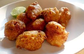 Accras De Morue Les Accras De Morue Constituent Un Classique De Cette Cuisine Servis Avec Un Filet De Jus De Citron Vert C Est Un Accras De Morue Morue Accras