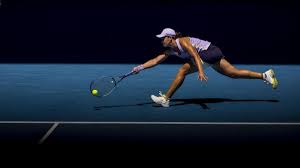 Defending wimbledon champion novak djokovic and reigning french open women's champion ashleigh barty have been installed as the top seeds for the men's and women's tennis championships at wimbledon. Australian Open Bartys Traum Vom Heimsieg Gegen Muchova Geplatzt Brady Gewinnt Us Duell Eurosport