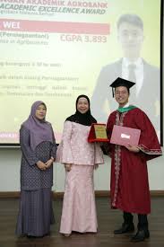 Anugerah pelajar cemerlang kokurikulum mrsm. Majlis Anugerah Pelajar Cemerlang Fakulti Pertanian 2019 Faculty Of Agriculture