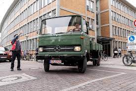 Mercedes-Benz Trucks celebrates Carl Benz with classic vehicle ...