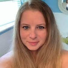 Tracy Urban's Instagram, Twitter & Facebook