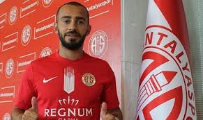 The club's colours are red and white. Antalyaspor Eren Albayrak I Renklerine Bagladi Fotomac