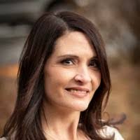 Michelle Nielsen's Instagram, Twitter & Facebook