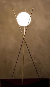 Discover These Iconic Floor Lamps For Your Interior Design These Standing Lamps Are Essentials For Complete Modern Floor Lamps Modern Lamp Tripod Floor Lamps
