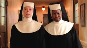 Sister Act, Whoopi Goldberg su Maggie Smith: Quando mia madre stava  morendo, lei era al mio