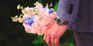 Contohnya bila anda curhat tentang kekasih anda yang selingkuh kepada seorang wanita, mayoritas wanita tentu faktanya banyak pria yang tak pandai mengekpresikan rasa sedih mereka. 6 Tanda Pria Jatuh Cinta Yang Mudah Dikenali Perhatikan Detailnya Merdeka Com