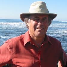 Does a 39 pickup have only one hood support bracket and do hoods normally  tear around the area due to stress?