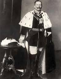 Le Kaiser Guillaume Ii En Costume Imperial