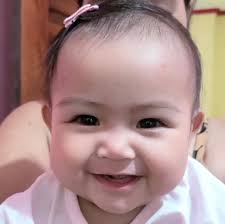 Umagang Tummy Time si Baby ZURIE . . . Good morning mga mamshie and  papsy❤️😍. Kumusta po ang lahat? @topfans