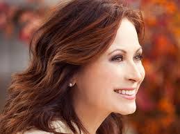 Melissa Bohl's Instagram, Twitter & Facebook