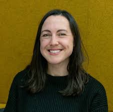 Genevieve Robles's Instagram, Twitter & Facebook