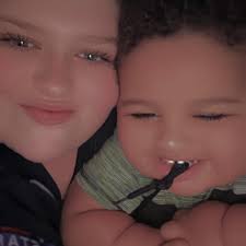 $600 obo.. need to sell to pay some bills due to cut hours at work. Size  18. I never got to use it so I don't have a picture of it on.