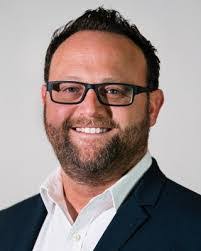 Eric Kiner's Instagram, Twitter & Facebook