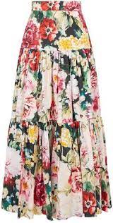 I think it pairs well with so many other patterns. 270 Floral Maxi Skirt Ideas Floral Maxi Skirt Fashion Maxi Skirt