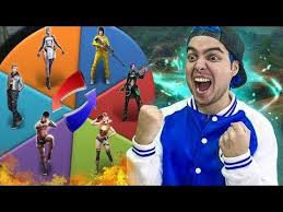 Canal oficial de yolo aventuras ¡suscríbete para vivir una nueva aventura cada día!. Giro Una Ruleta Y Jugamos Free Fire Con El Personaje Que Caiga Youtube Personajes Memes De Risa Yolo