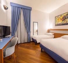 Free breakfast is served daily. Hotel In Neapel Bw Hotel Plaza Neapel