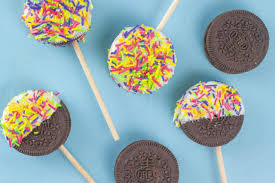Designed for kids four to 14+, the raddish membership includes a monthly cooking kit, grocery games, digital bonus recipes and activities. Oreo Pops Kids Party Treats