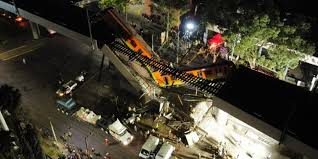 Se reportan personas atrapadas al interior. 9u Gjzuaibdjvm