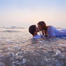 Les vrais hommes ne restent pas avec des fausses femmes la beauté attire les hommes mais le caractère les conserve. Temoignages Ma Plus Belle Histoire D Amour D Ete Femme Actuelle Le Mag