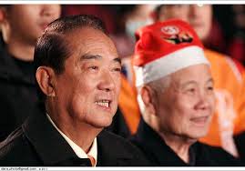 James Soong at Christmas Eve 2011 宋楚瑜的平安夜| 宋楚瑜參加親民黨青年軍在台北市大…