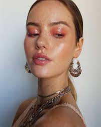 7 Valentine S Day Makeup Looks Day Makeup Looks Editorial Makeup Makeup Looks