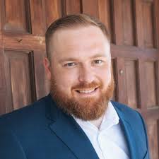 Daniel Wade's Instagram, Twitter & Facebook