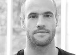 De passagem pelo Brasil, Cameron Saul, criador da Bottletop, fala a Vogue