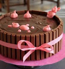 Découvrez notre sélection de gâteaux au chocolat, du plus simple au plus élaboré, spécialement choisis pour rendre l'anniversaire un moment inoubliable et très chocolaté ! Gateau D Anniversaire Le Craquant Chocolat 4 Pers Artishow Cabaret