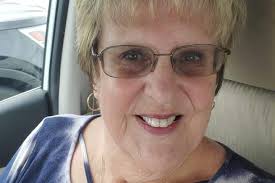 Fundraiser for Maxine Kuebaugh Bellows by Vanessa Hahn : Aid Maxine's  Recovery from Hurricane Damage