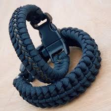 Paracord Review On Instagram Repost Faried Walker Untuk Informasi Harga Detail Produk Dan Pemesanan Bisa Langsung Menghubungi Kontak Di Profile Parac In 2020 Paracord Armbander Manner Armband Armband Rot