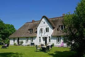 Find unique places to stay with local hosts in 191 countries. Das Alte Pastorat Ferienwohnungen