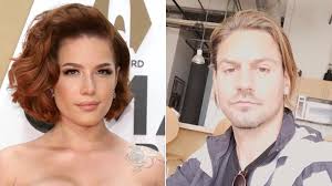 Heart so full, i love you. Inside Halsey S Relationship With Boyfriend Alev Aydin Hot Lifestyle News