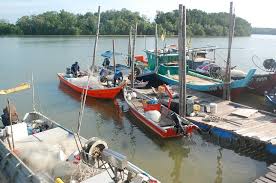 Kesultanan melayu melaka (كسلطانن ملايو ملاك) diasaskan oleh seorang putera srivijaya beragama hindu yang berasal dari palembang iaitu parameswara di antara tahun 1400 hingga tahun 1403. Nasib Nelayan Melaka Dan Negeri Sembilan Apa Kesudahan