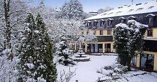 Hotel Trier Mosel Weihnachtsurlaub Mit Abstand 2020 2021 Sorgenfrei Buchen Rheinland Pfalz Hunsruck Eifel Weihnachtsreise Weihnachtsangebot Weihnachten Besinnliche Weihnachtszeit Weihnachtstage Weihnachtsfestmenu Heiligabend Weihnachtstag