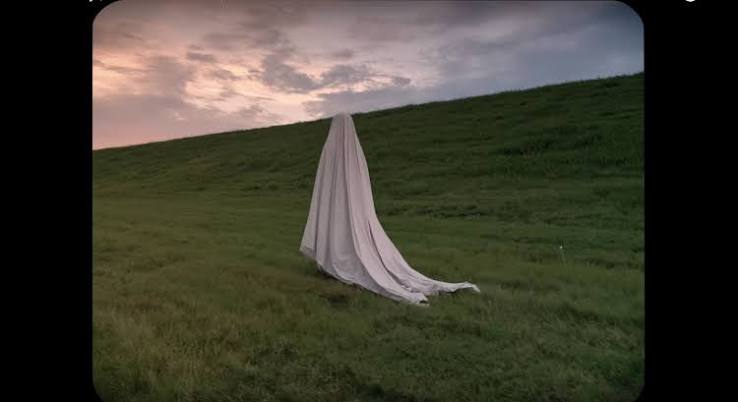 Peter Travers: 'A Ghost Story' Is Mesmerizing Take on Life, Love, Grief