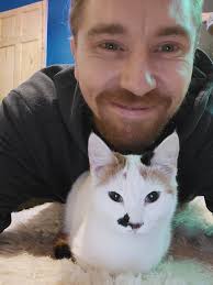 Please help 😭  https://www.facebook.com/share/qZYd1kB5WL6XX1iz/?mibextid=WC7FNe