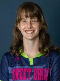 Geneva Seitz's Instagram, Twitter & Facebook