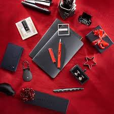 Other online gifts you could give include a subscription to something (physical or virtual) and a if you want to give a gift to her here some ideas that will work: Christmas New Year Gifts Online Christmas New Year Gift Ideas William Penn