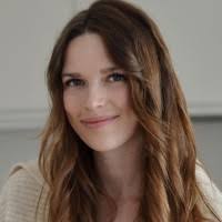 200+ profilů „Vicky“