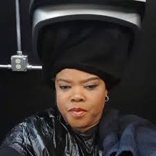 MARY KAYS ROLL SET N GO