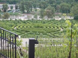 Five Circle Maze At Troja Palace In Prague By Vito69 Labyrinth Maze Maze Labyrinth