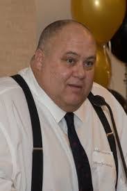 Robert Bradfield's Instagram, Twitter & Facebook