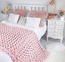 Not only are chunky knit blankets perfect for warmth and home decor, but they have one other majorly lovable quality: 33 Best Pink Chunky Blankets Ideas Chunky Knit Throw Knitted Throws Chunky Knit