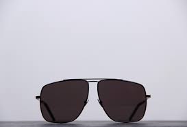 Lunettes de soleil aviateur à lentilles bleues aeo. Lunette De Soleil Aviateur Par Saint Laurent Optique 27