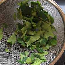 2.848 resep daun kari ala rumahan yang mudah dan enak dari komunitas memasak terbesar dunia! Karuvepillai Podi Cara Membuat Bubuk Daun Kari Segar Ideas Dan Trik Menyimpan Daun Kari Resep Sehat Buat Kue