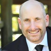 Daniel Kuttner's Instagram, Twitter & Facebook