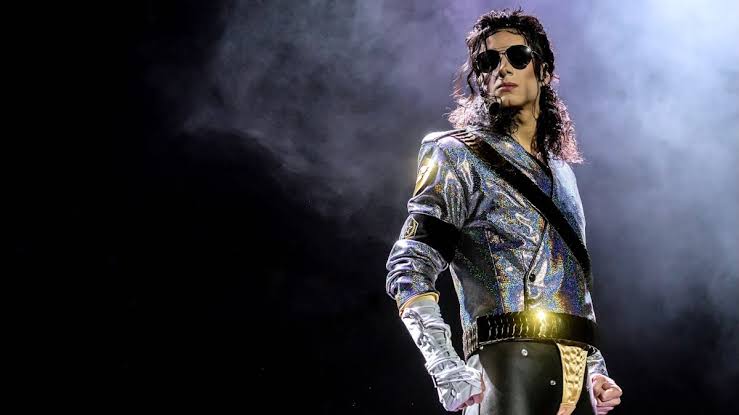 MICHAEL IS BACK: THE BEST MICHAEL JACKSON TRIBUTE | Auditorio de Zaragoza