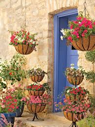 Hanging baskets are a great way to add more variety and structure to your colourful garden. Coco Liners Hanging Baskets Planters Coco Matting Roll Plating Flowers